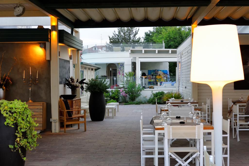 Hotel Caesar Lido Di Savio Ngoại thất bức ảnh