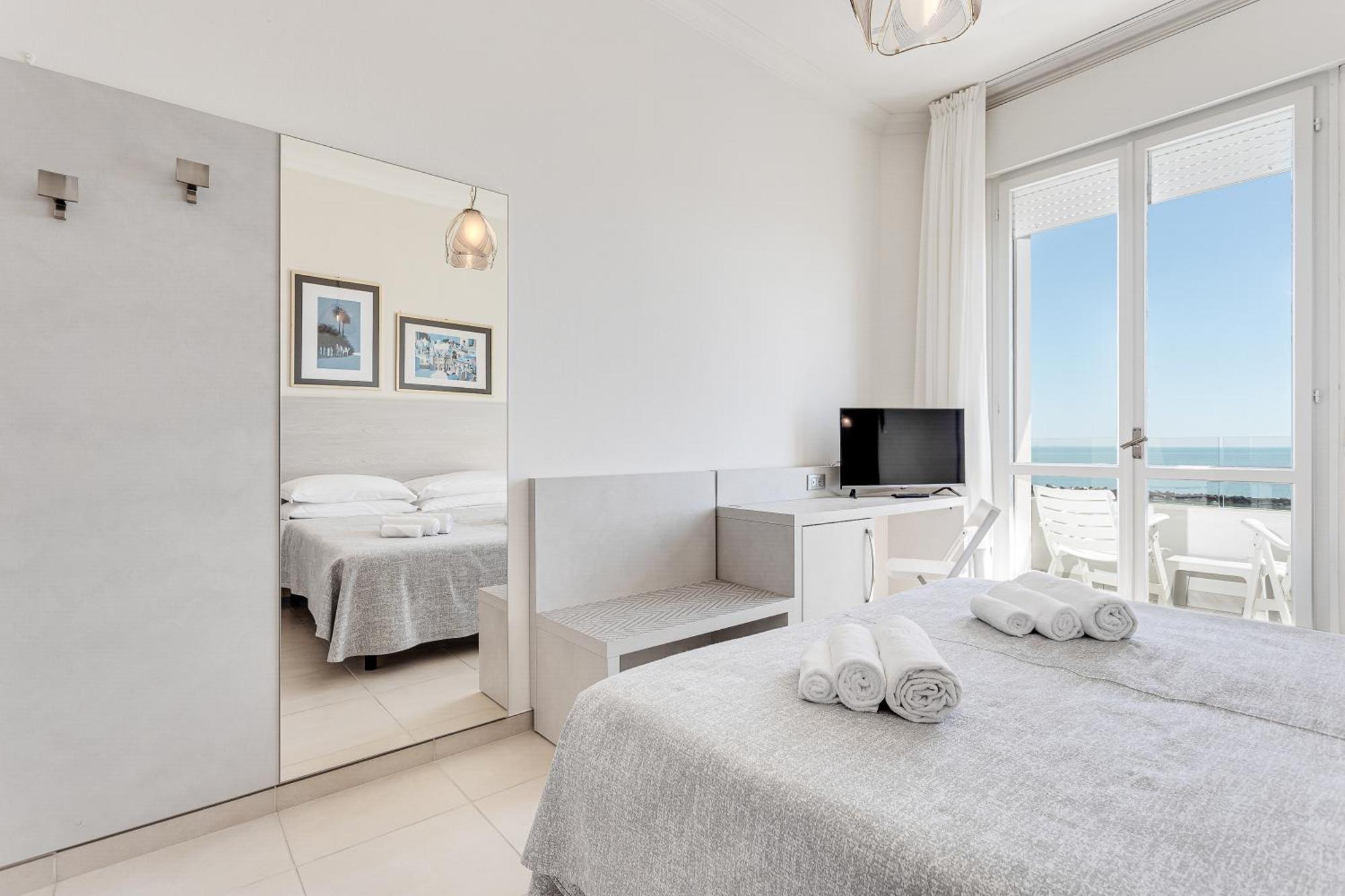 Hotel Caesar Lido Di Savio Ngoại thất bức ảnh