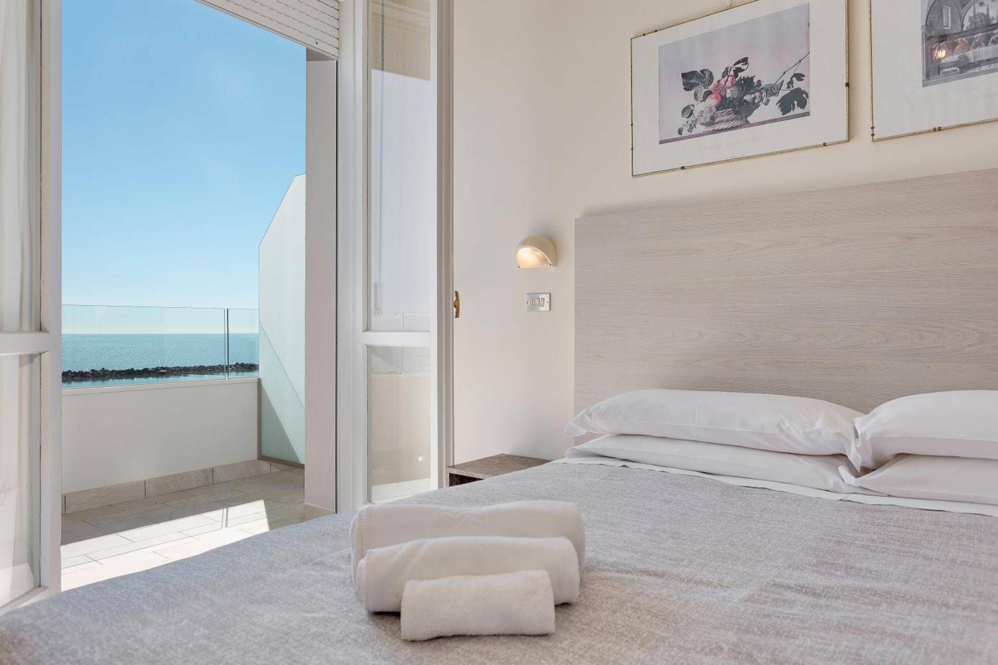 Hotel Caesar Lido Di Savio Ngoại thất bức ảnh
