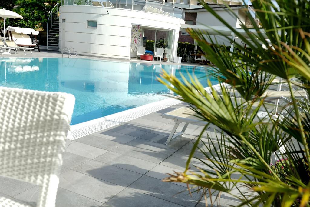 Hotel Caesar Lido Di Savio Ngoại thất bức ảnh