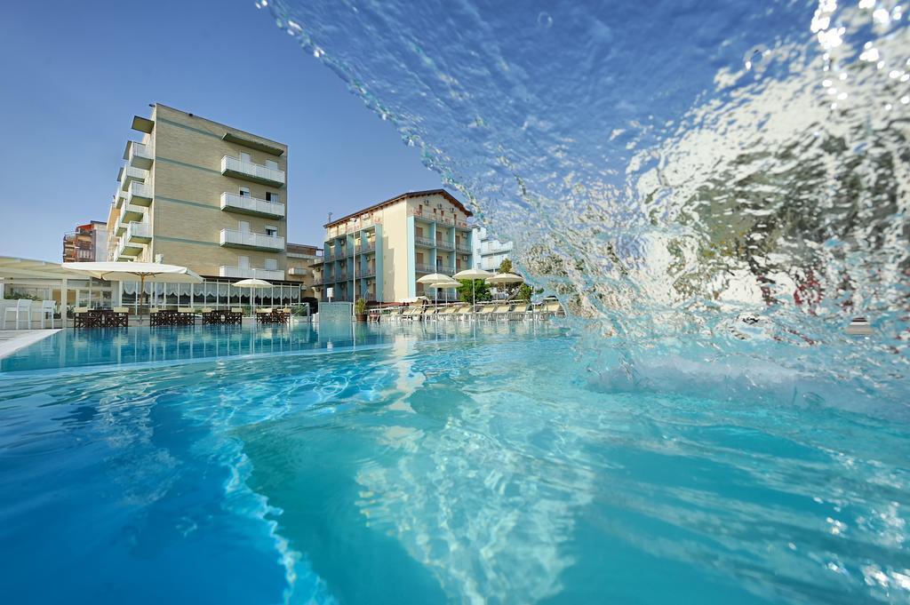 Hotel Caesar Lido Di Savio Ngoại thất bức ảnh