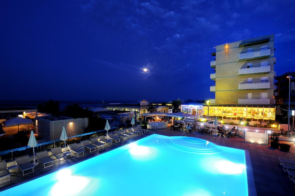 Hotel Caesar Lido Di Savio Ngoại thất bức ảnh