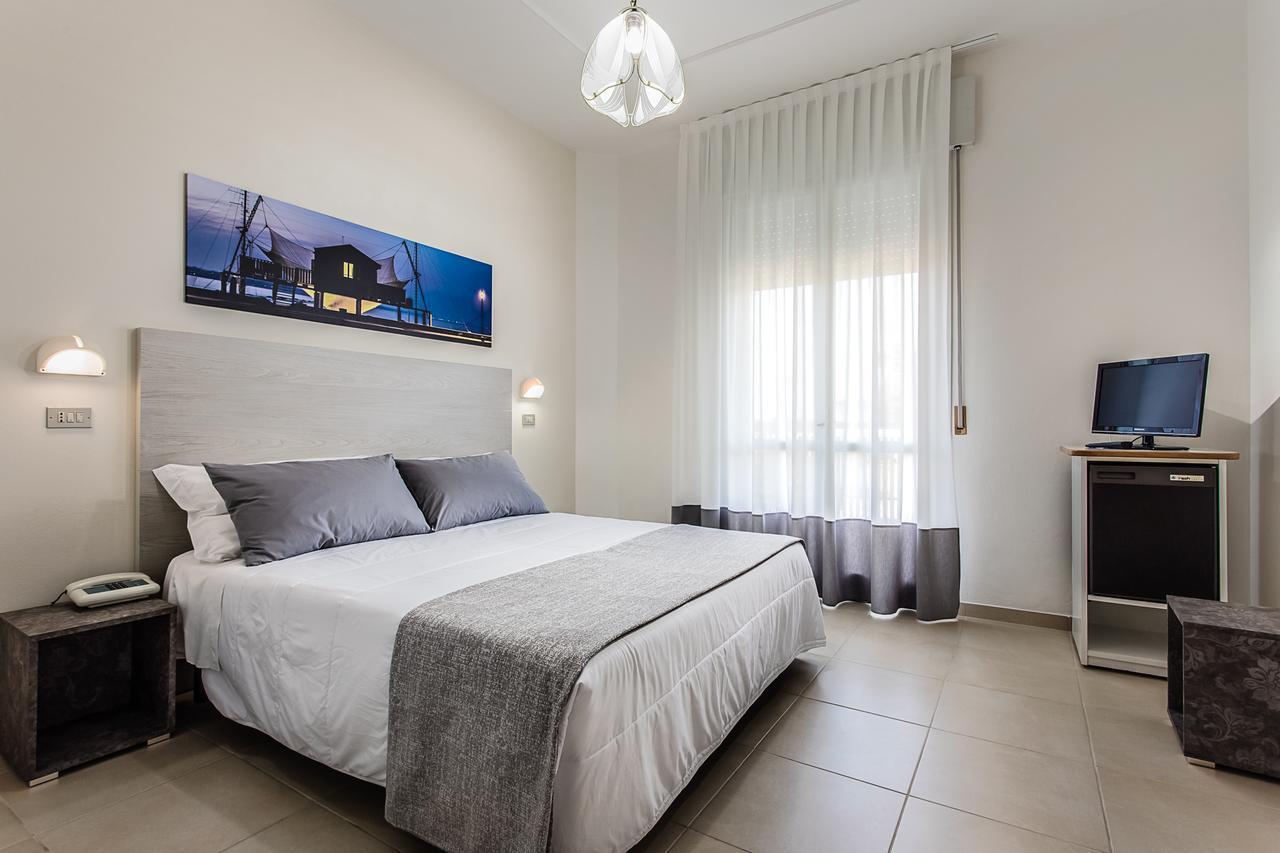 Hotel Caesar Lido Di Savio Ngoại thất bức ảnh